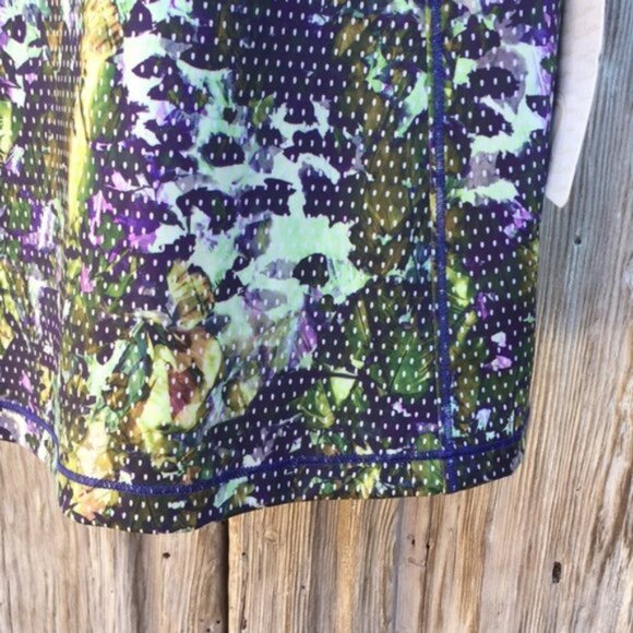Lululemon (4) Running In The City Dotted Floral Abstract Mesh Racerback Tank Top - Picture 7 of 9